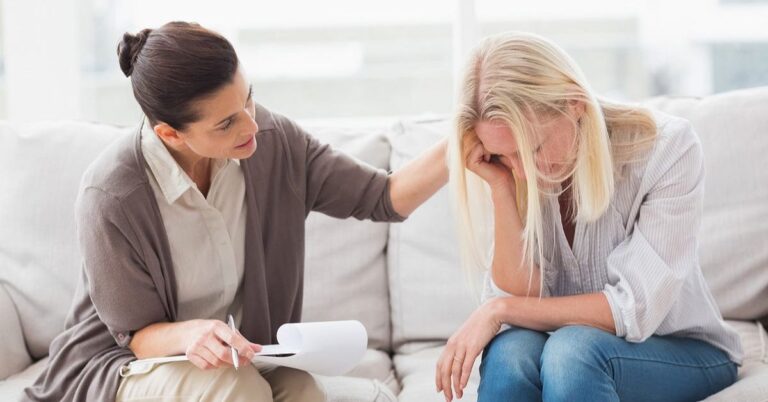 Light Sensitivity Anxiety: Causes, Symptoms and Treatments